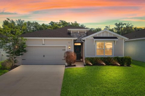 Casa en Zephyrhills, Florida 4 dormitorios, 190.26 m2 № 2096139