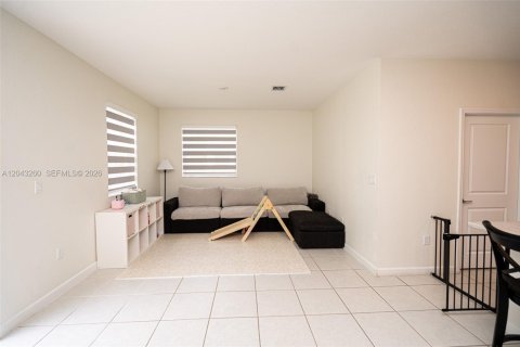 Touwnhouse à vendre à Homestead, Floride: 3 chambres, 157.47 m2 № 2395108 - photo 22