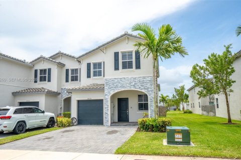 Touwnhouse à vendre à Homestead, Floride: 3 chambres, 157.47 m2 № 2395108 - photo 4