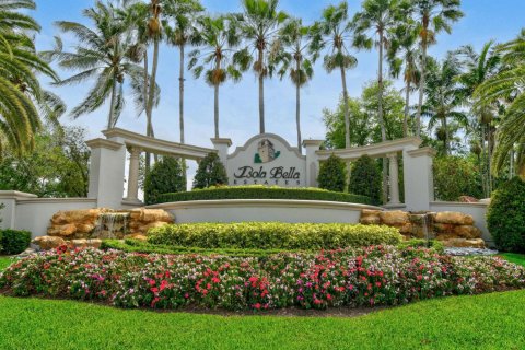 Villa ou maison à louer à Lake Worth, Floride: 5 chambres, 263.47 m2 № 1176973 - photo 1