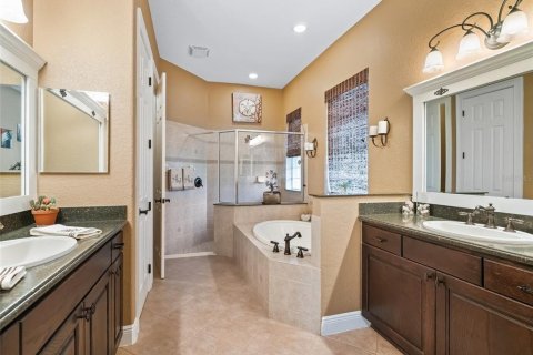 Casa en venta en Lady Lake, Florida, 3 dormitorios, 227.24 m2 № 1765744 - foto 27