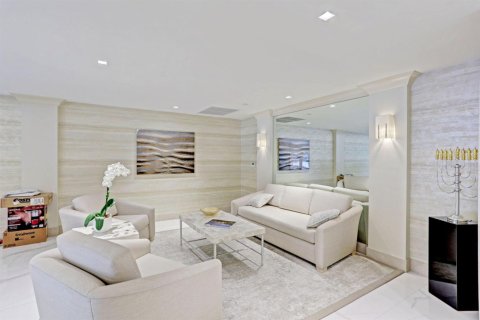 Copropriété à vendre à Palm Beach, Floride: 2 chambres, 175.12 m2 № 2246608 - photo 23