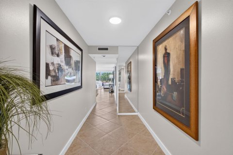 Copropriété à vendre à Palm Beach, Floride: 2 chambres, 175.12 m2 № 2246608 - photo 29