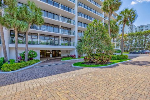 Copropriété à vendre à Palm Beach, Floride: 2 chambres, 175.12 m2 № 2246608 - photo 21