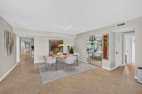 Copropriété à vendre à Palm Beach, Floride: 2 chambres, 175.12 m2 № 2246608 - photo 6