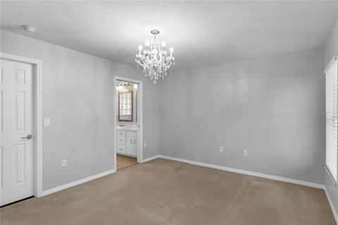 House in Lakeland, Florida 3 bedrooms, 142.14 sq.m. № 1421946 - photo 13