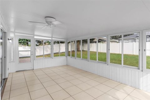 House in Lakeland, Florida 3 bedrooms, 142.14 sq.m. № 1421946 - photo 22