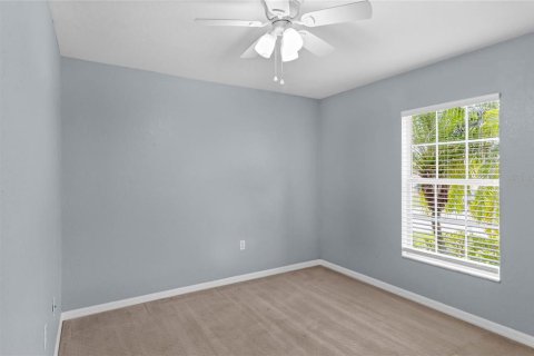 House in Lakeland, Florida 3 bedrooms, 142.14 sq.m. № 1421946 - photo 12
