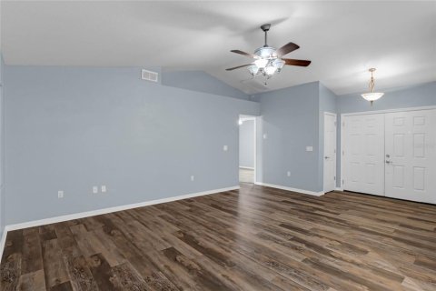 House in Lakeland, Florida 3 bedrooms, 142.14 sq.m. № 1421946 - photo 5
