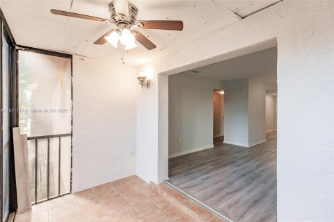 Купить кондоминиум в Форт Майерс, Флорида 2 спальни, № 1975243 - фото 24