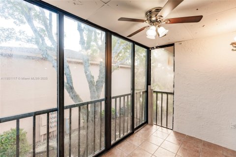 Купить кондоминиум в Форт Майерс, Флорида 2 спальни, № 1975243 - фото 22