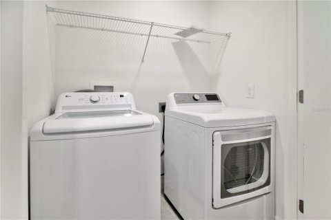 Купить таунхаус в Дэвенпорт, Флорида 5 комнат, 150.87м2, № 2142272 - фото 19