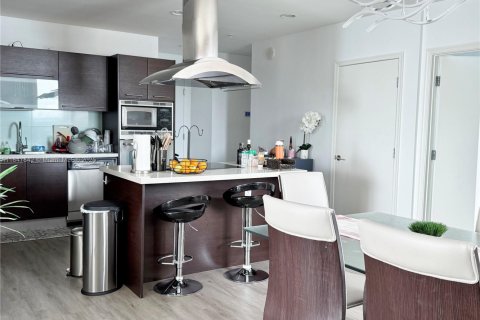 Condo in North Bay Village, Florida, 2 bedrooms  № 1848342 - photo 28