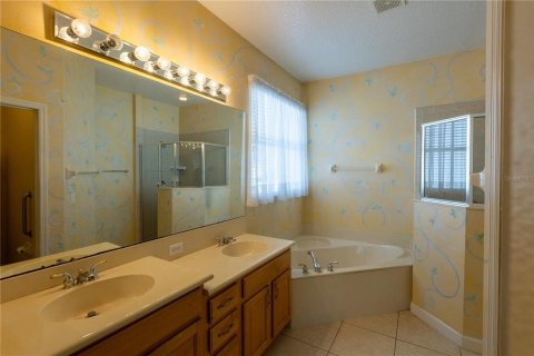 House in Ocoee, Florida 4 bedrooms, 203.64 sq.m. № 2092577 - photo 19