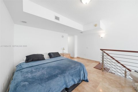 Condo in Miami, Florida, 1 bedroom  № 2052977 - photo 18