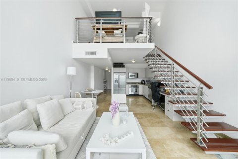 Condo in Miami, Florida, 1 bedroom  № 2052977 - photo 17