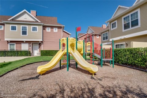 Adosado en alquiler en Kissimmee, Florida, 5 dormitorios, 197.14 m2 № 1553459 - foto 21