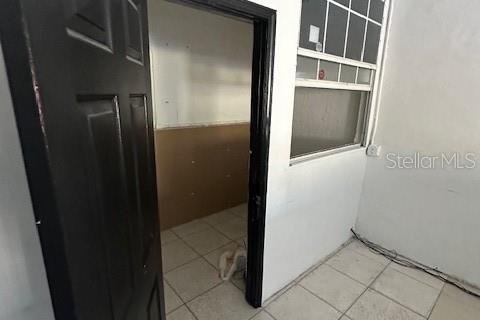 Propiedad comercial en alquiler en Ocala, Florida, 347.45 m2 № 1550892 - foto 5
