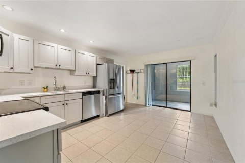 House in Longwood, Florida 3 bedrooms, 119.19 sq.m. № 1757750 - photo 8