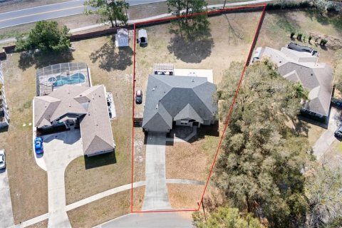House in Lake Mary, Florida 4 bedrooms, 211.72 sq.m. № 2121144 - photo 4