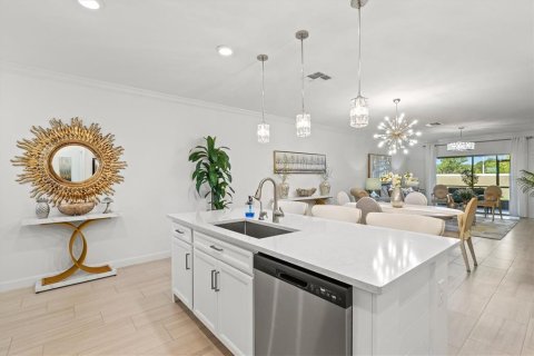 Townhouse in Wimauma, Florida 2 bedrooms, 162.3 sq.m. № 1644228 - photo 12