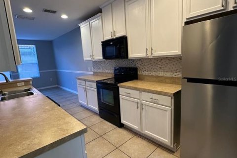 Townhouse in Kissimmee, Florida 3 bedrooms, 143.07 sq.m. № 1856388 - photo 7