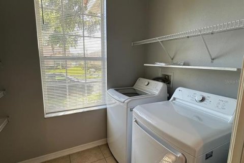 Townhouse in Kissimmee, Florida 3 bedrooms, 143.07 sq.m. № 1856388 - photo 14