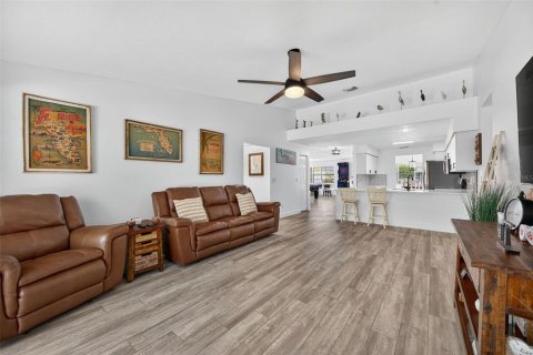 House in Palm Harbor, Florida 3 bedrooms, 189.71 sq.m. № 1909186 - photo 26