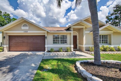 House in Palm Harbor, Florida 3 bedrooms, 189.71 sq.m. № 1909186 - photo 1