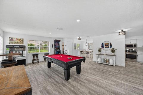 House in Palm Harbor, Florida 3 bedrooms, 189.71 sq.m. № 1909186 - photo 16