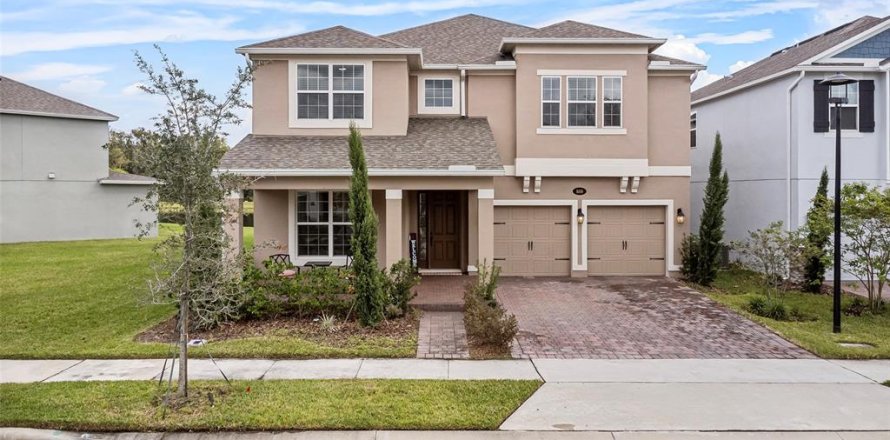 House in DeBary, Florida 5 bedrooms, 342.72 sq.m. № 1542905