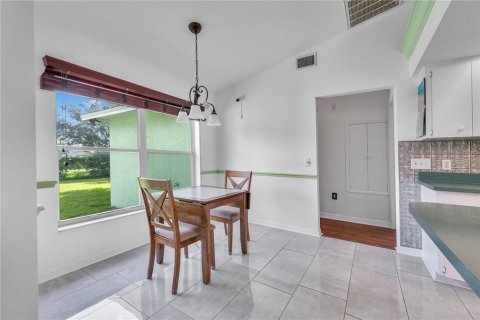 Casa en venta en Lakeland, Florida, 3 dormitorios, 115.29 m2 № 1848731 - foto 11