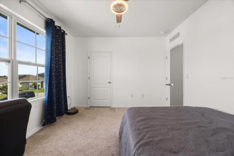Casa en alquiler en Kissimmee, Florida, 5 dormitorios, 248.42 m2 № 2116366 - foto 29