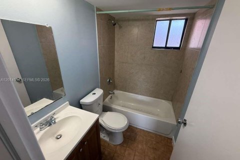 Снять в аренду кондоминиум в Хайалиа, Флорида 2 спальни, 75.44м2, № 2076507 - фото 15