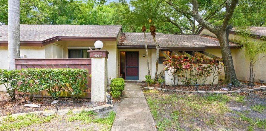 Condo à Palm Harbor, Floride, 2 chambres  № 2095251