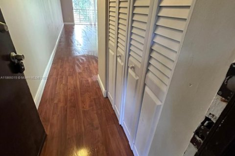 Copropriété à vendre à Miramar, Floride: 2 chambres, 94.3 m2 № 1928344 - photo 2