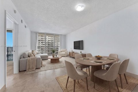 Condo in Miami, Florida, 1 bedroom  № 1998105 - photo 14
