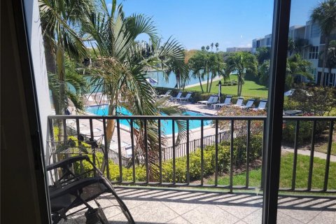 Снять в аренду кондоминиум в Южная Пасадена, Флорида 2 спальни, 108.7м2, № 1722154 - фото 7