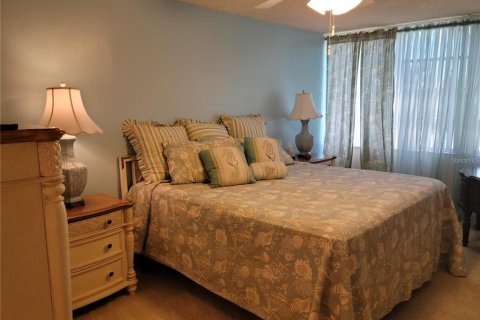 Снять в аренду кондоминиум в Южная Пасадена, Флорида 2 спальни, 108.7м2, № 1722154 - фото 22