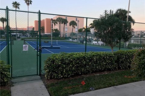 Снять в аренду кондоминиум в Южная Пасадена, Флорида 2 спальни, 108.7м2, № 1722154 - фото 8