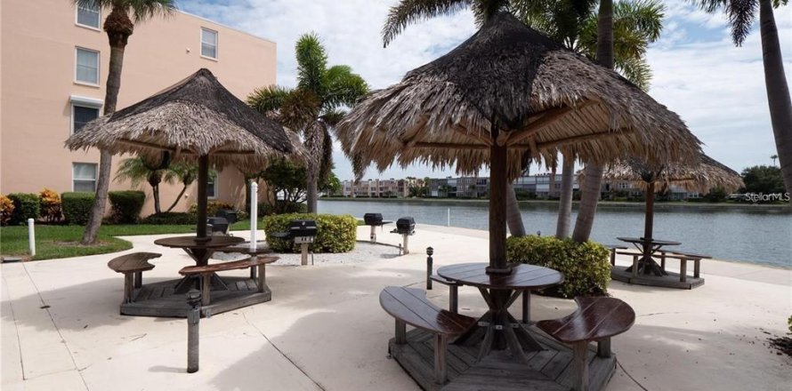 Condominio en South Pasadena, Florida, 2 dormitorios № 1722154