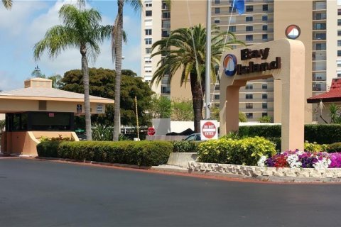 Снять в аренду кондоминиум в Южная Пасадена, Флорида 2 спальни, 108.7м2, № 1722154 - фото 3