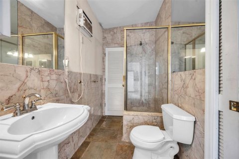 Casa en venta en Clearwater, Florida, 2 dormitorios, 128.39 m2 № 1793777 - foto 20
