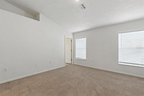 House in New Port Richey, Florida 3 bedrooms, 141.49 sq.m. № 1893566 - photo 18