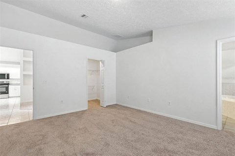 House in New Port Richey, Florida 3 bedrooms, 141.49 sq.m. № 1893566 - photo 20