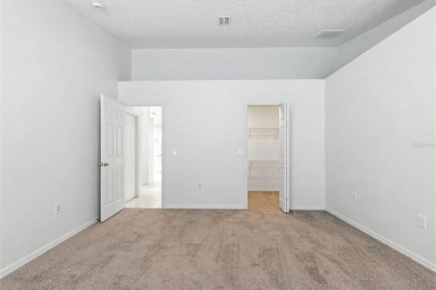 House in New Port Richey, Florida 3 bedrooms, 141.49 sq.m. № 1893566 - photo 21