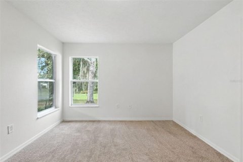 House in New Port Richey, Florida 3 bedrooms, 141.49 sq.m. № 1893566 - photo 28