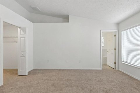 House in New Port Richey, Florida 3 bedrooms, 141.49 sq.m. № 1893566 - photo 19