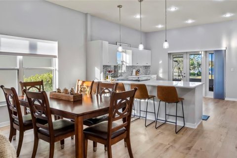 Touwnhouse à vendre à Clermont, Floride: 2 chambres, 120.77 m2 № 1741188 - photo 10