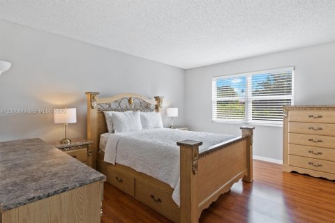 Купить таунхаус в Корал-Спрингс, Флорида 3 спальни, 123.56м2, № 2066183 - фото 14